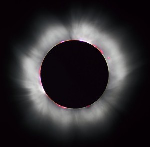 Korona Matahari terlihat ketika gerhana Matahari total (Sumber: wikipedia)